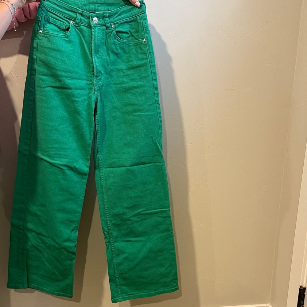 Vibrant Green Wide-Leg Pants
